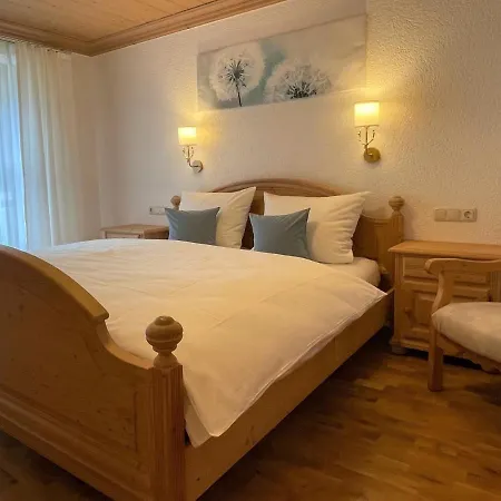 Alpentraum - Tiefengruen Und Tiefenblau Apartament Oberstdorf