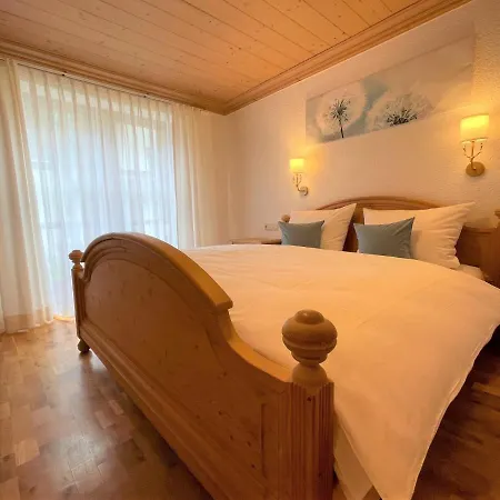 Apartament Alpentraum - Tiefengruen Und Tiefenblau